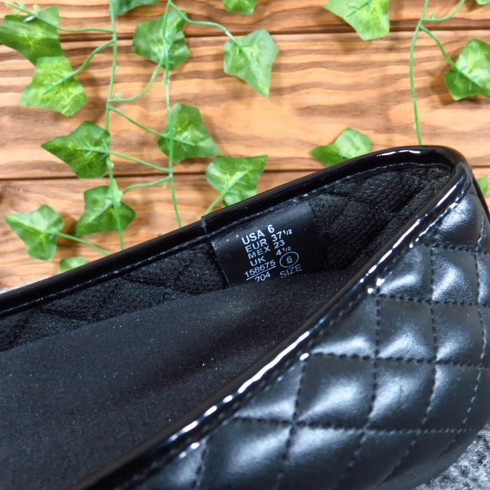 SafeTStep Sasha Comfort Women Ballet Flats Sz 6 Work Casual Black Quilted Patent